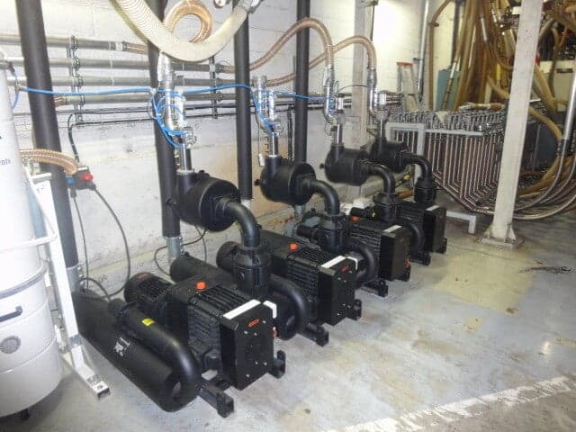 Förderanlagen für die Kunststoff & Schüttgut Industrie