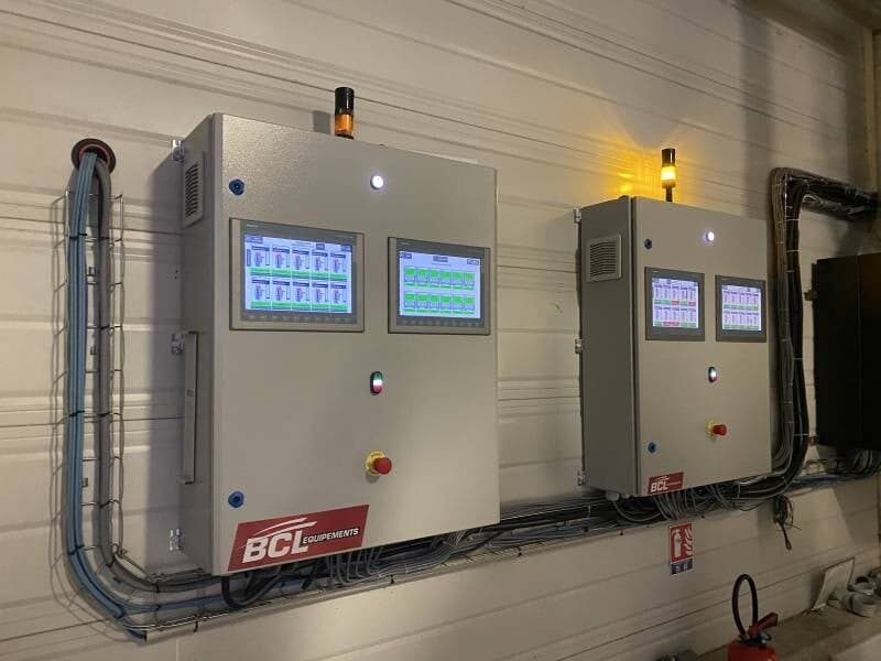 Förderanlagen für die Kunststoff & Schüttgut Industrie