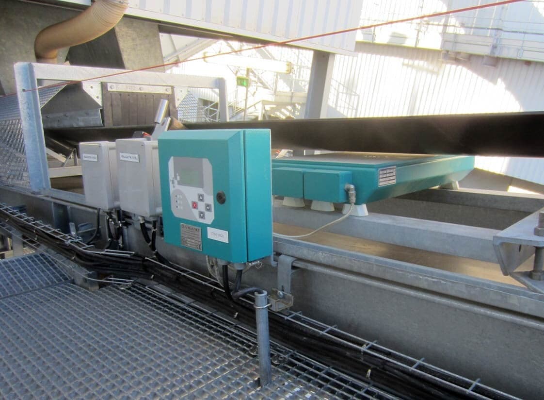 Platten-Metalldetektoren   | Effektive Metallerkennung in verschiedenen Produktionsprozessen