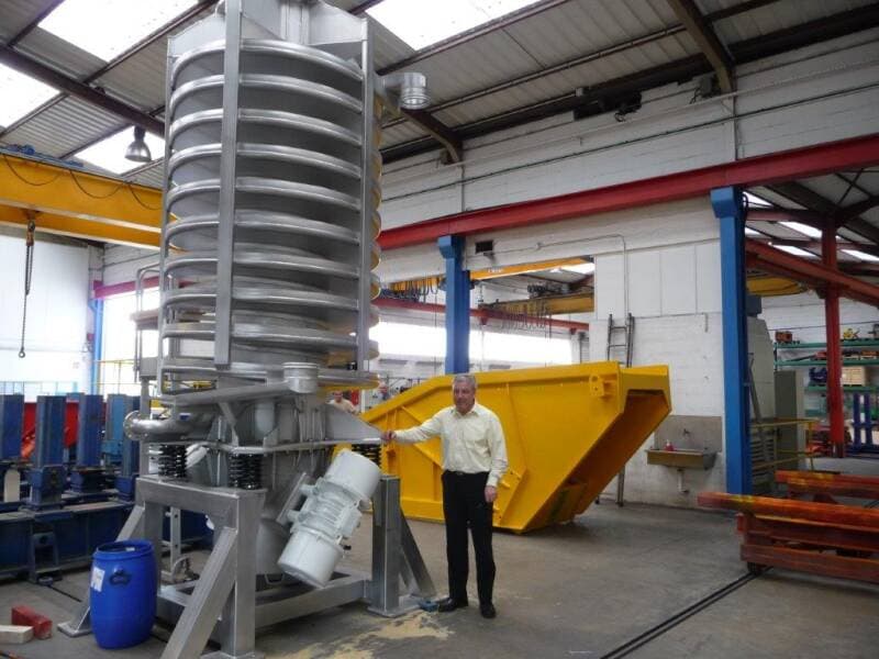 Wendelförderer I Senkrechtförderer mit Unwucht Motoren 