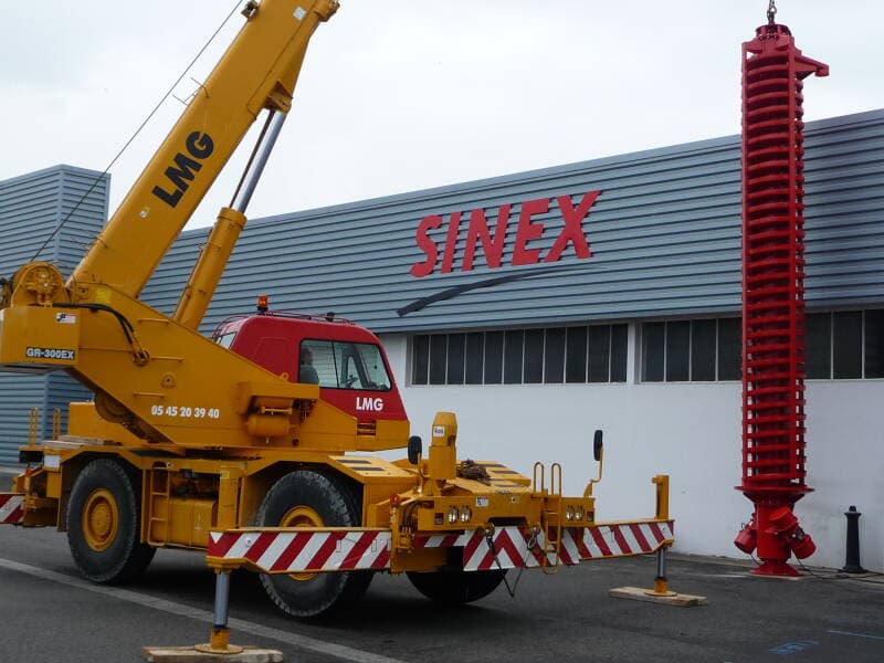 Wendelförderer I Senkrechtförderer mit Unwucht Motoren 